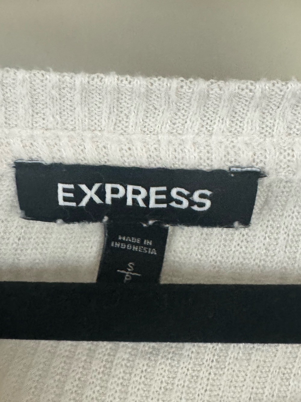 Express Cream Ribbed Long-Sleeve Drawstring Top - Picture 3 of 3